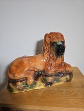 Statuina leone reclinabile Staffordshire ceramica vintage XIX secolo