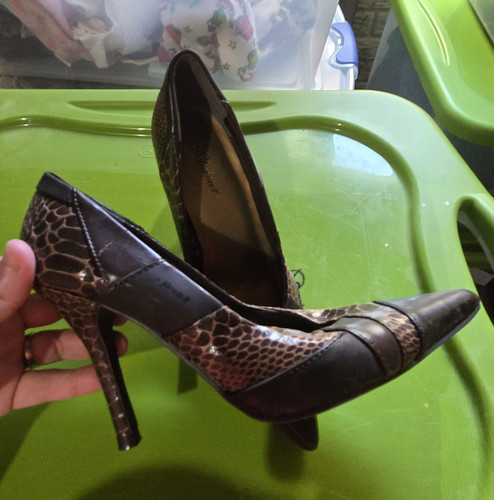 Delicacy decolte stiletto