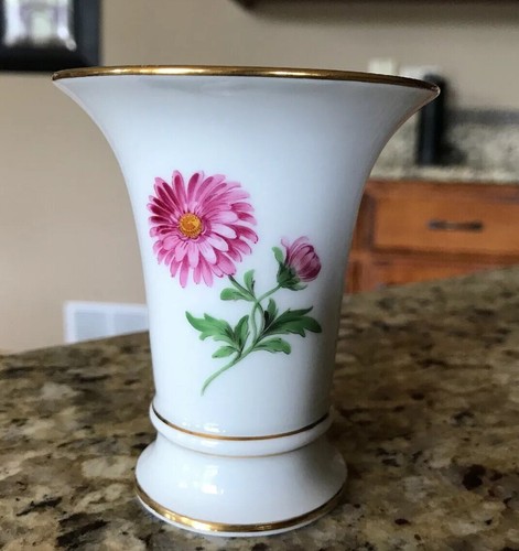 Vaso versamento tromba fiore