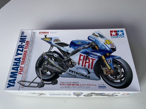 Tamiya yamaha rossi 09 - 1/12,