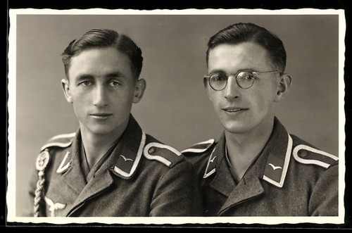 Foto due sottufficiali - foto,