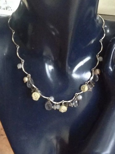 Bella collana tono argento - collana,