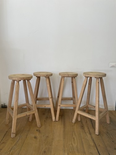 Sgabelli bar legno di - da,