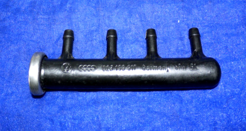 Kraftstoffverteiler 025133317