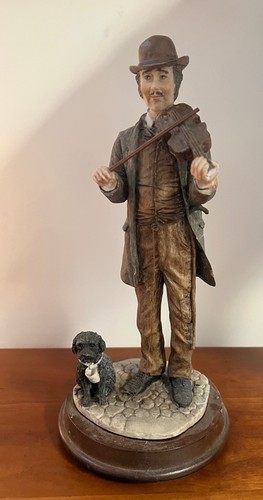 Statuina violinista vintage