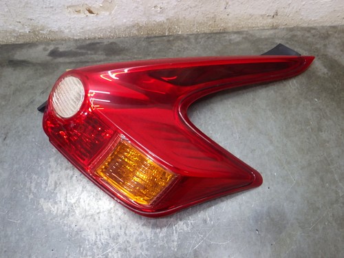Fanale posteriore lato guida