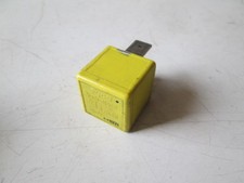 Relè auto per Opel, GM cod: Tyco 90226846 originale.  [2132.16]