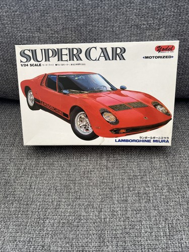 Yodel super car - 1/24,
