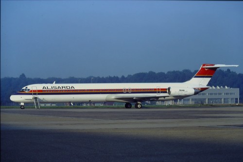 RI236_HB-IKL_ALISARDA_MD-82_19