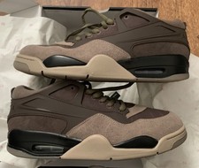 NIKE - Air Jordan 4 RM -