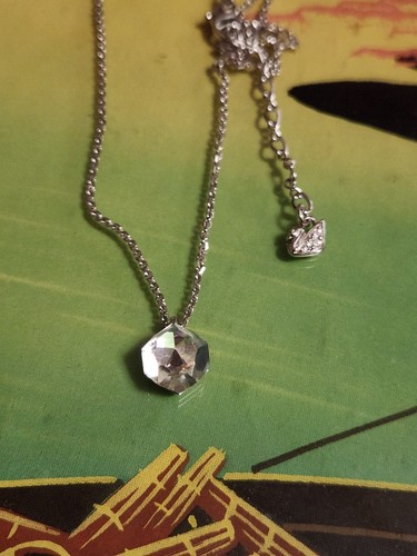 Collana con ciondolo - , in