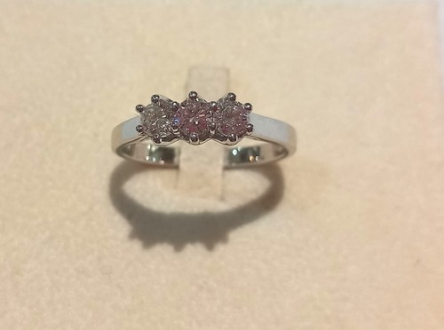 Anello donna trilogy diamanti