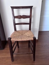 Sei sedie rustiche arte povera con seduta in paglia.  