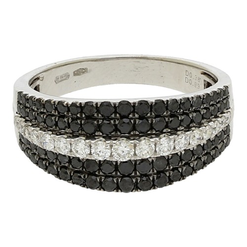 Anello con diamanti bianchi - , e