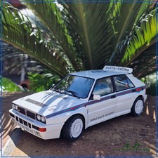 modellino auto 1/18 lancia delta HF integrale martini modellini da collezione