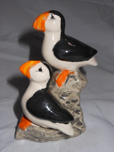 Figurina two puffins - figurina, on