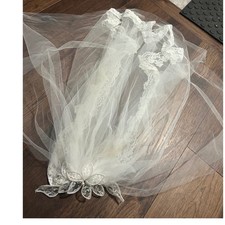 Velo da sposa bianco vintage