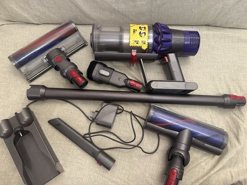 Dyson cyclone v10 - dyson,