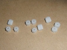 Ricambi auto scalextrici pignoni, filo motore, magneti, viti, occhielli, soppressori