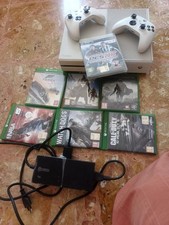 Xbox One  1 Tb bianca con cavi