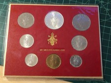 VATICANO DIVISIONALE COMPLETA DEL 1976 CON 500 LIRE IN ARGENTO
