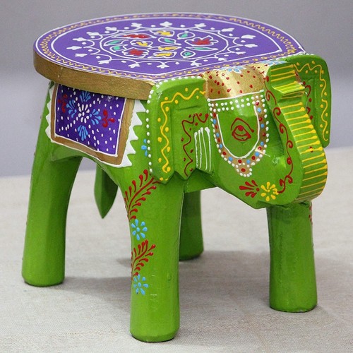 Sgabello decorativo fatto - , a