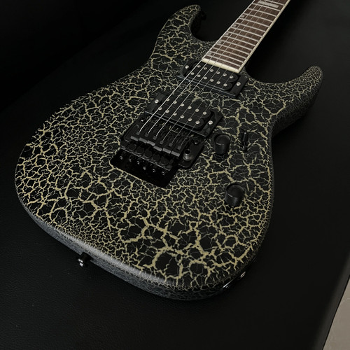 Black honey crackle baritone - crackle,