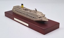 Nave da crociera modello Costa