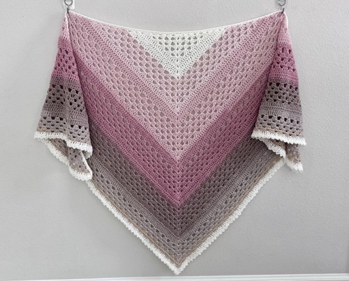 Scialle triangolo fatto mano - triangolo,