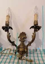 Una singola applique vintage - una,