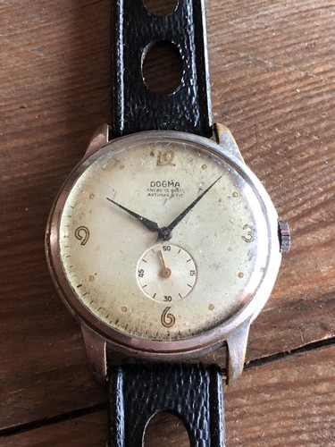 Bonito reloj dogma - reloj, de