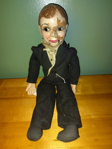 Bambola manichino ventriloquo
