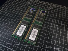 RAM DDR 1 GB (2 x 512 MB)