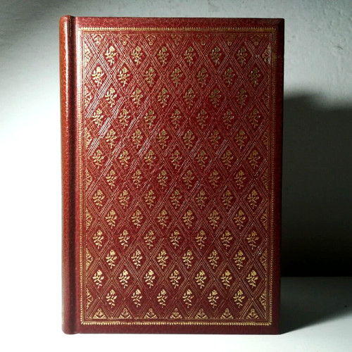 Stanza rossa august - la,