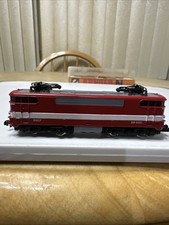 Scala N Arnold 2483 SNCF Loco