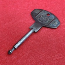 Chiave chiodo auto - chiodo, epoca