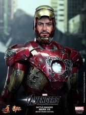 Iron Man Mark VII Battle Damaged Version - Hot Toys MMS 196 The Avengers