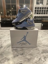 Air Jordan 4 Retro Unc