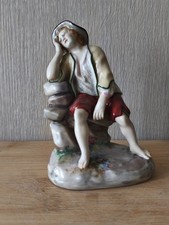 GINORI CAPODIMONTE Statuina,  Ragazzo che riposa