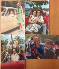 4 VECCHIE CARTOLINE DI COPPIE DI FIDANZATI CON AUTO D'EPOCA - ANNI 50/70