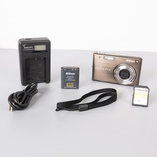 Nikon Coolpix S700 -