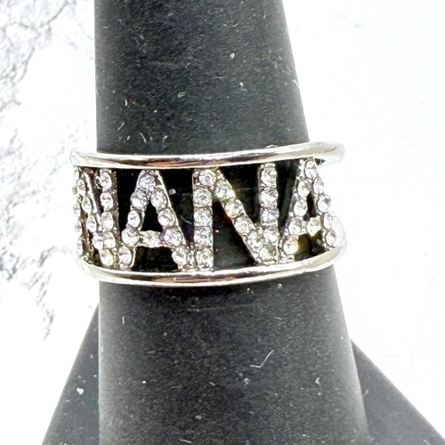Anello con nome strass tono