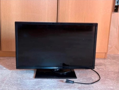 - tv, 22”