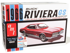 AMT 1966 Buick Riviera GS