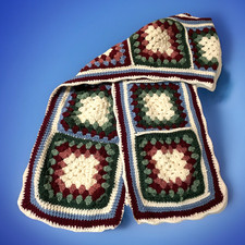 Sciarpa quadrata nonna fatta a