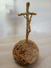 crocifisso da tavolo/ L'arido