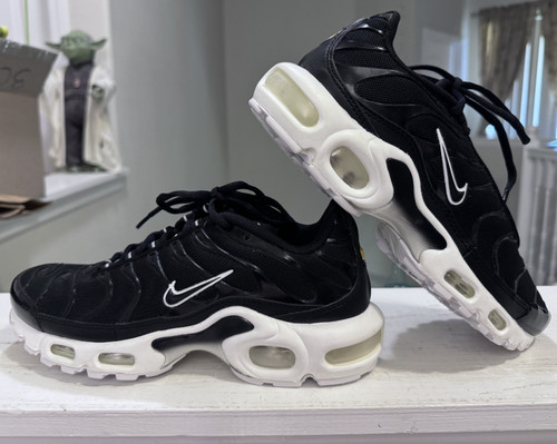 Nike air max plus - nike, tuned