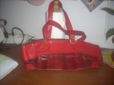 borsa in pelle rossa vintage