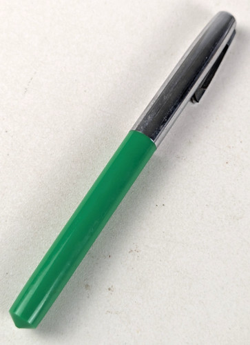 1960s green sheaffer - green,