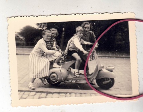 Foto vecchia moto scooter - foto,